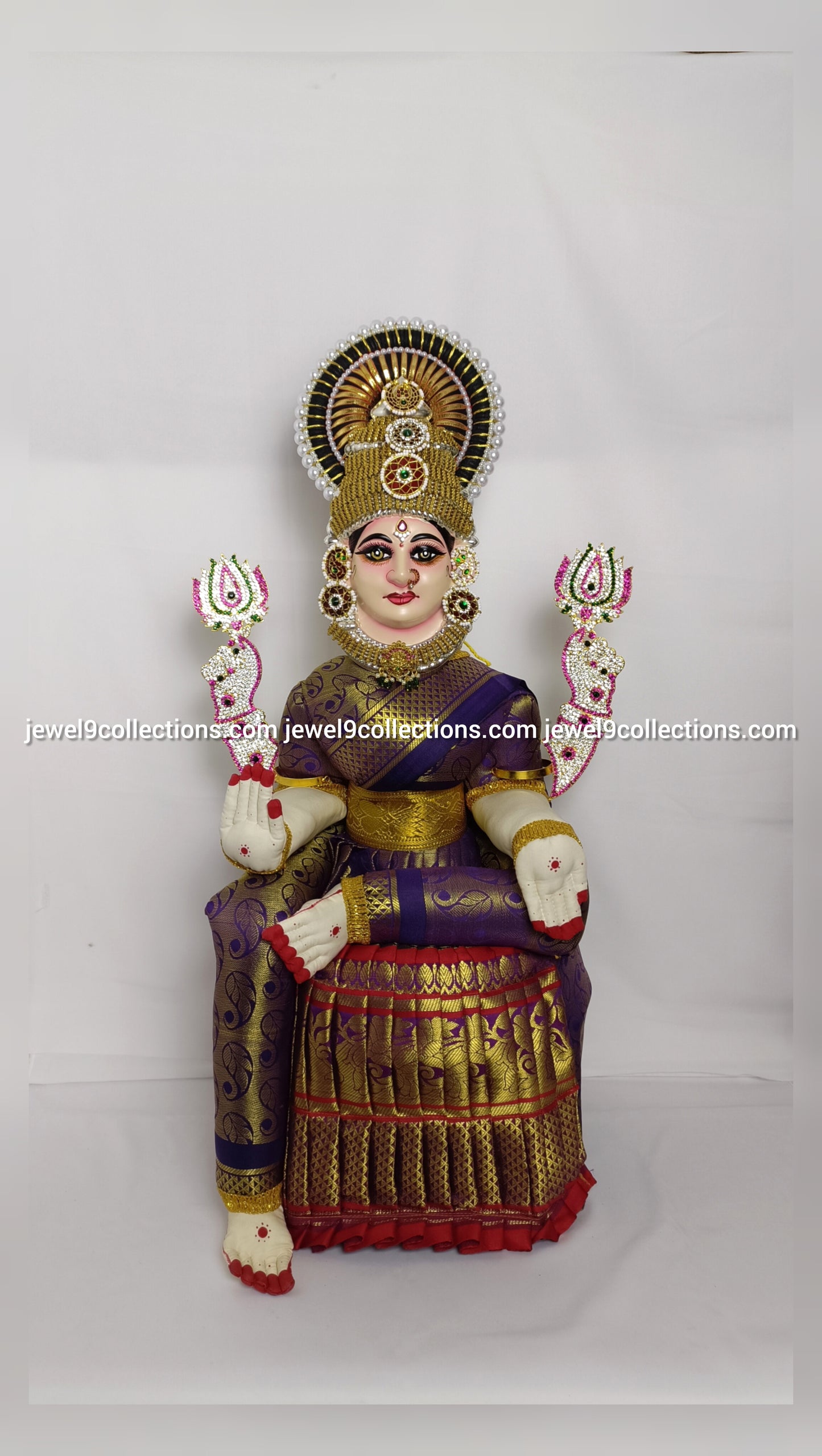 Sacred Varalakshmi Decor with Temple Jewellery