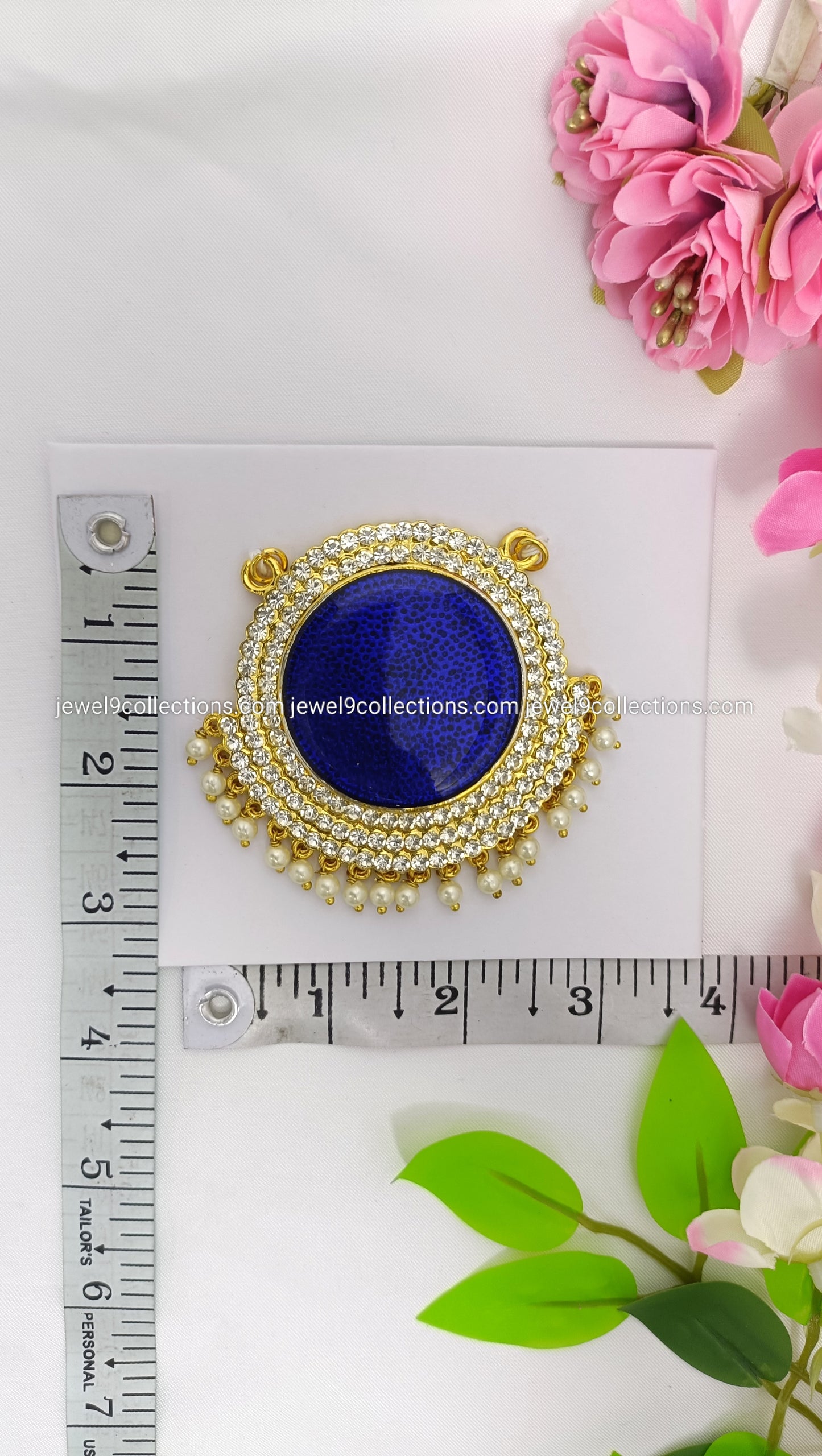 Divine Pendent Green colour H-2.75 # W-3